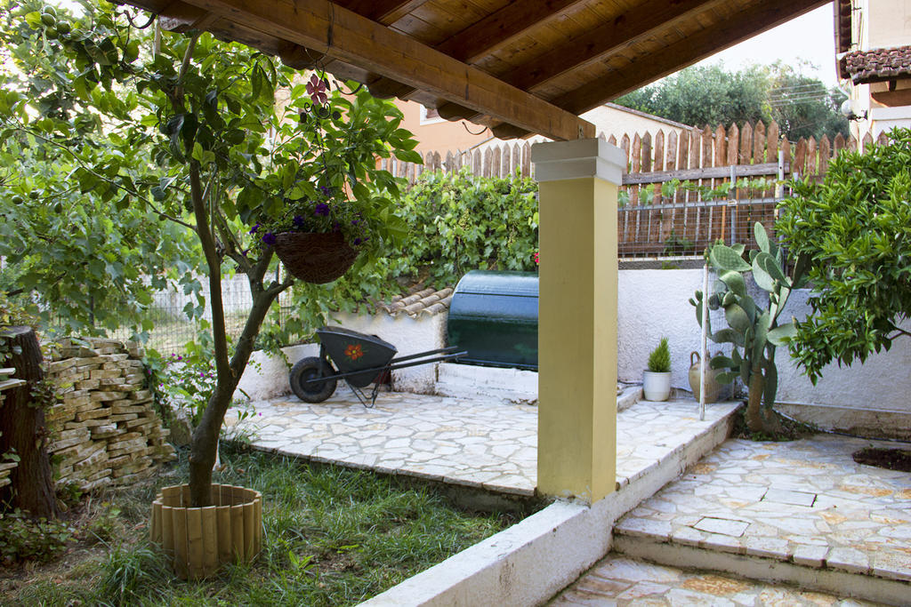 Salvanos Residence إيبسوس المظهر الخارجي الصورة